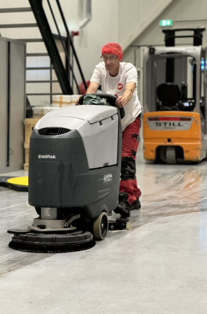 0BC0463E-76E1-4C0A-83D4-5F887E554C72_1_105_c