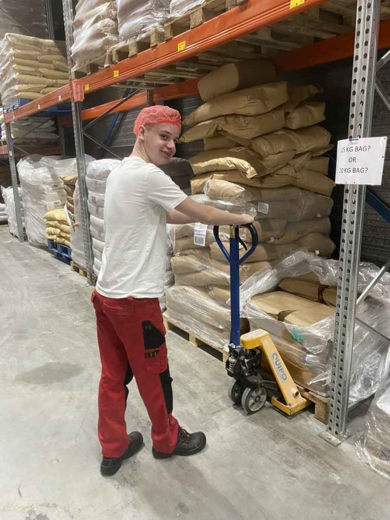 33114D92-1E6F-494D-8060-B0CD16A877D4_1_105_c